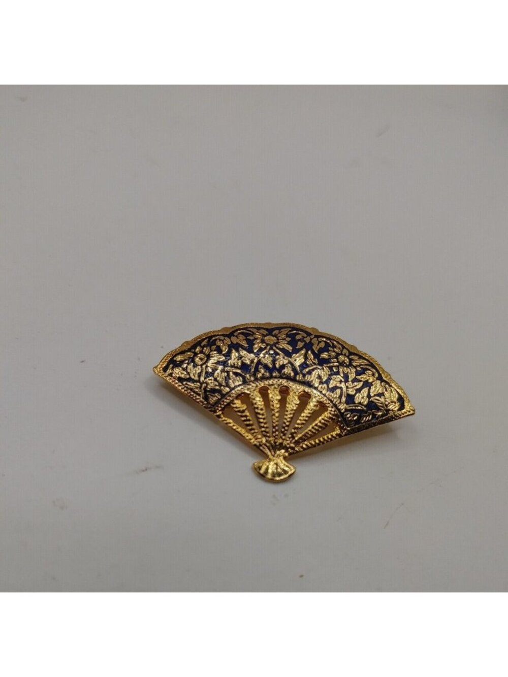 Vintage Brooch gold Tone Damascene Style Navy Blue Enamel fan- #B-5